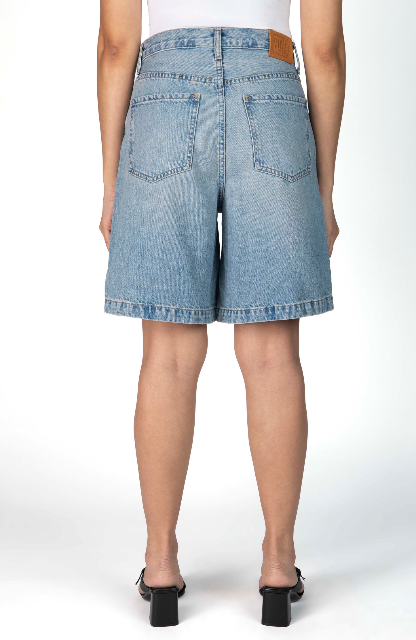 The Sara Short - Sky